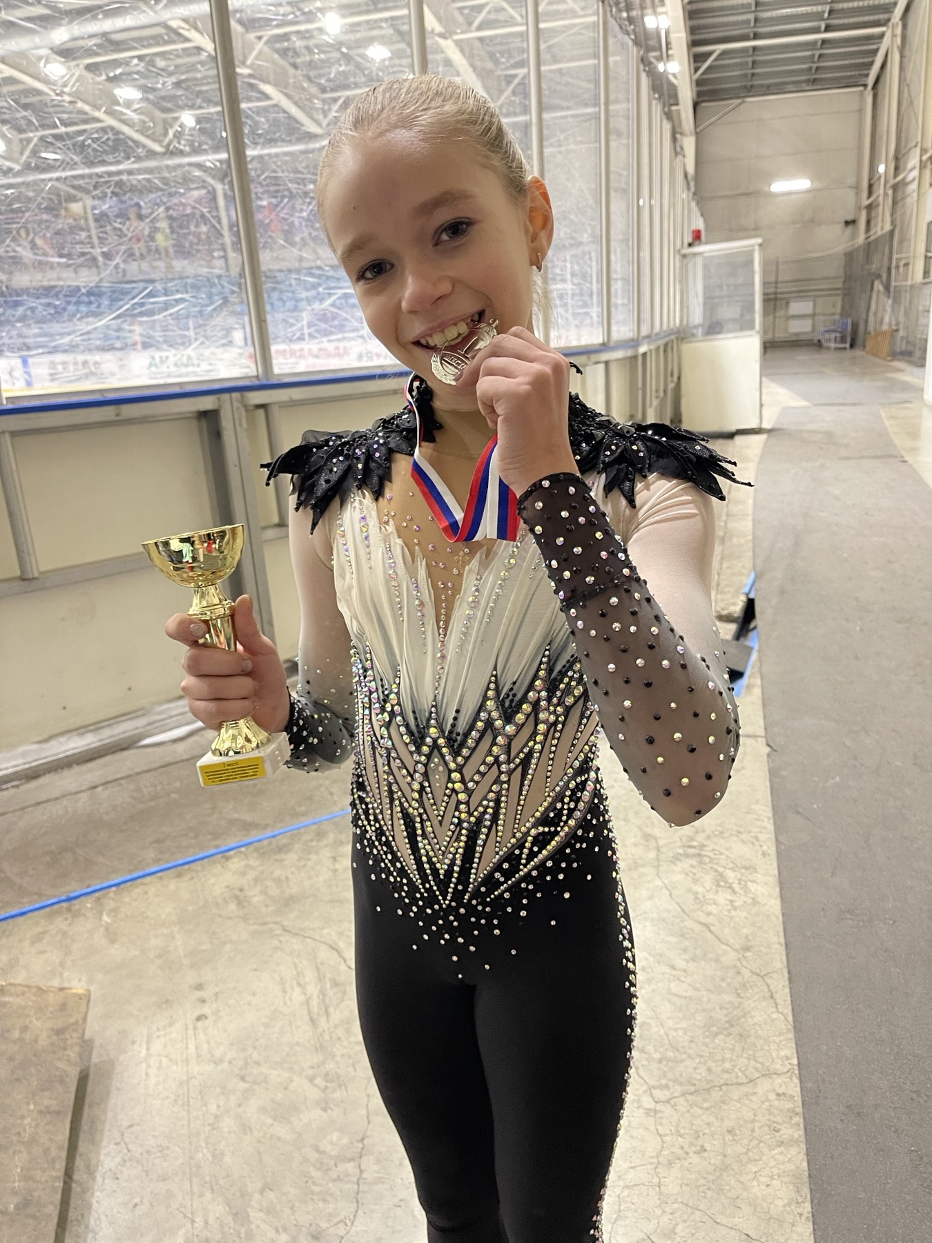 IMG-a0d059f9ac1d2ffba55804974f00f9b1-V